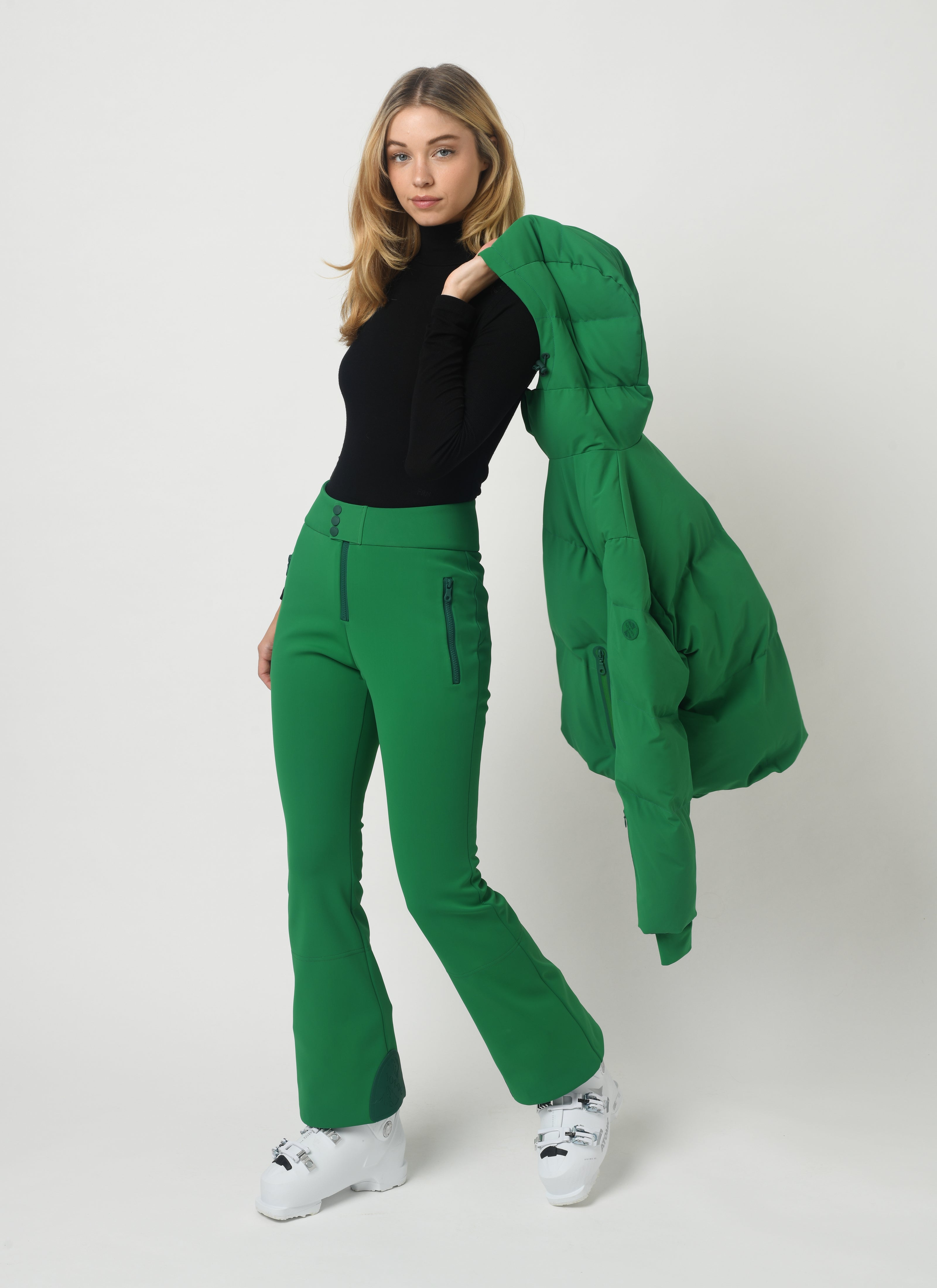 Women's ski outfit green